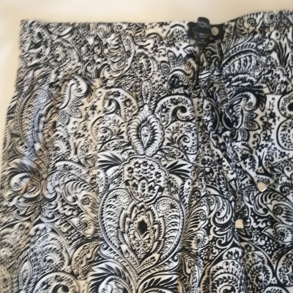 Black and white Print Pants - Picture 2 of 3